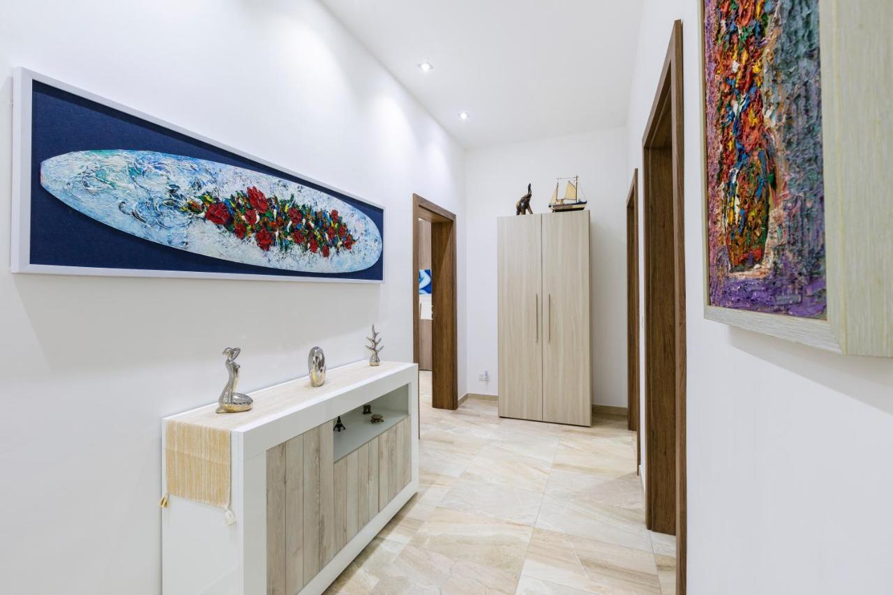 Valletta Large 3 Bedroom Luaran gambar