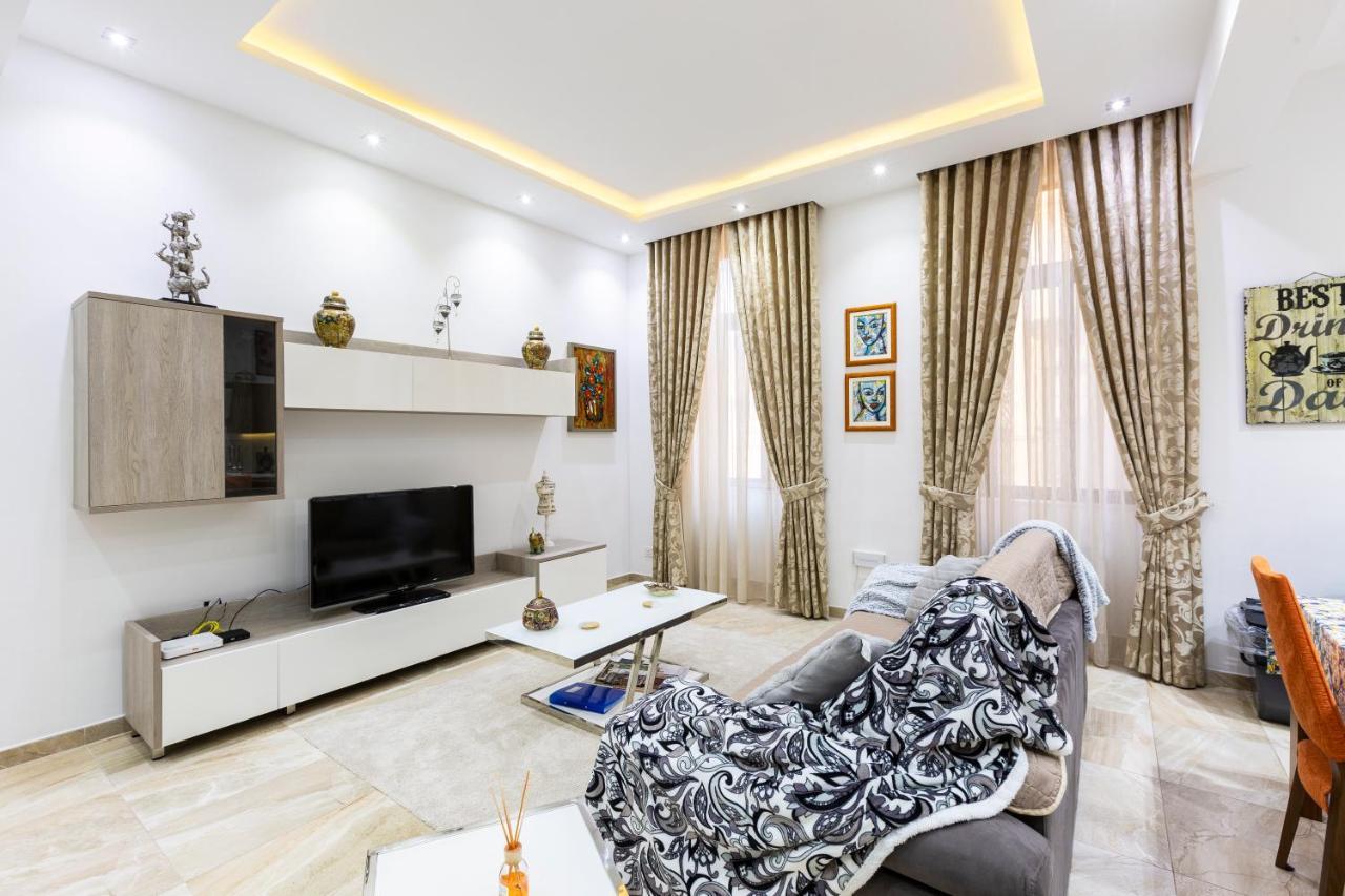 Valletta Large 3 Bedroom Luaran gambar